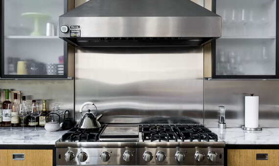 Commercial oven and stoves cleaning service