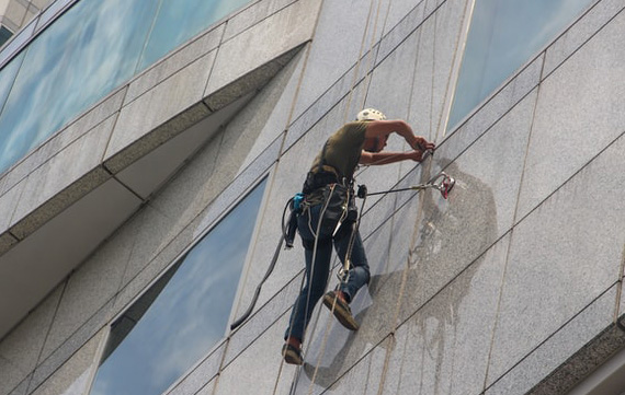 Outdoor window cleaning service